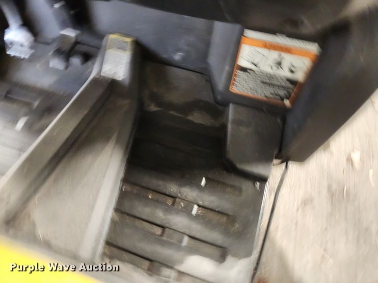 image for item MK9508 2012 John Deere XUV 550  utility vehicle