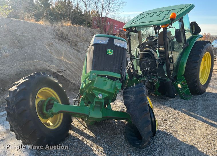 image for item MN9361 2015 John Deere 6115D  MFWD tractor