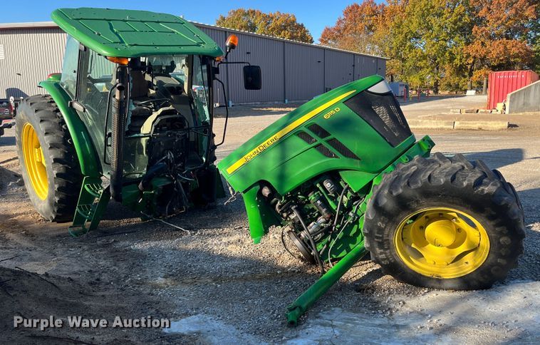 image for item MN9361 2015 John Deere 6115D  MFWD tractor