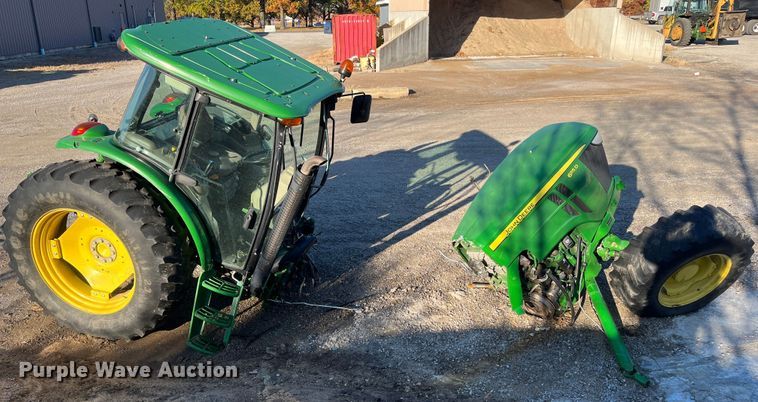 image for item MN9361 2015 John Deere 6115D  MFWD tractor