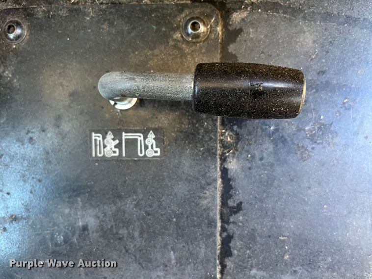 image for item MN9361 2015 John Deere 6115D  MFWD tractor