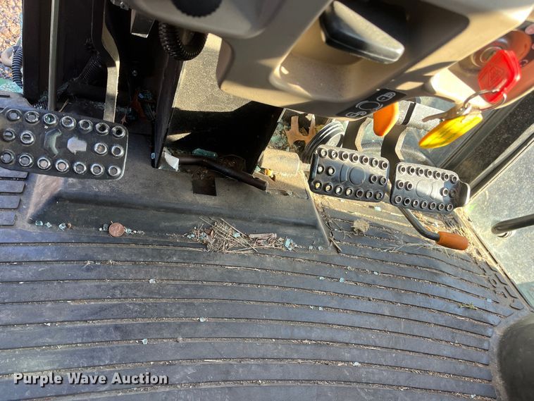 image for item MN9361 2015 John Deere 6115D  MFWD tractor