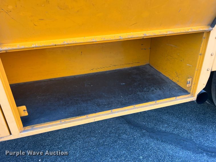 image for item MR9979 2008 International CE300  school bus