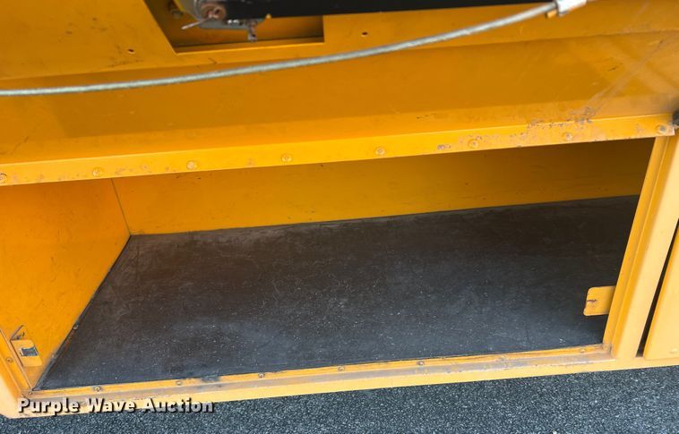 image for item MR9979 2008 International CE300  school bus