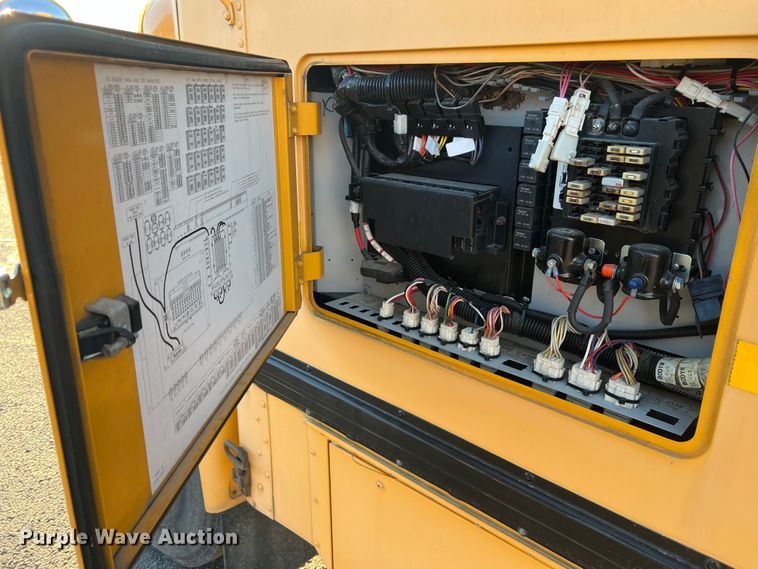 image for item MR9979 2008 International CE300  school bus