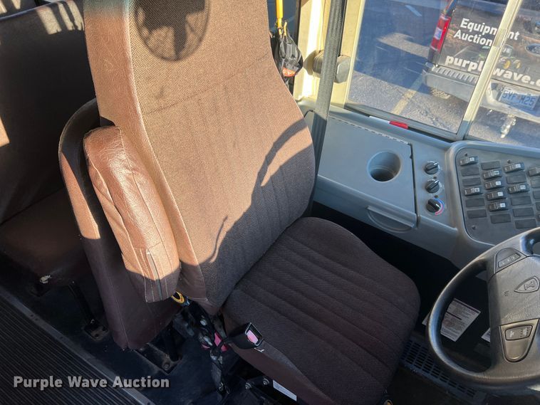 image for item MR9979 2008 International CE300  school bus