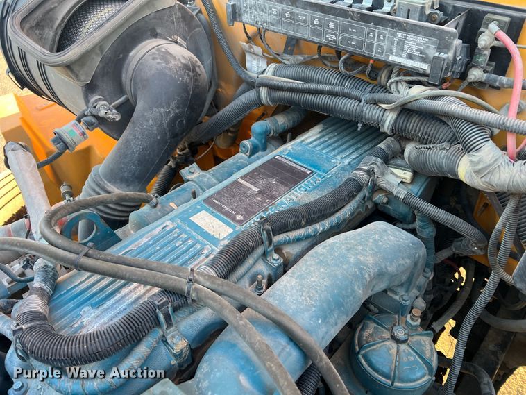 image for item MR9979 2008 International CE300  school bus