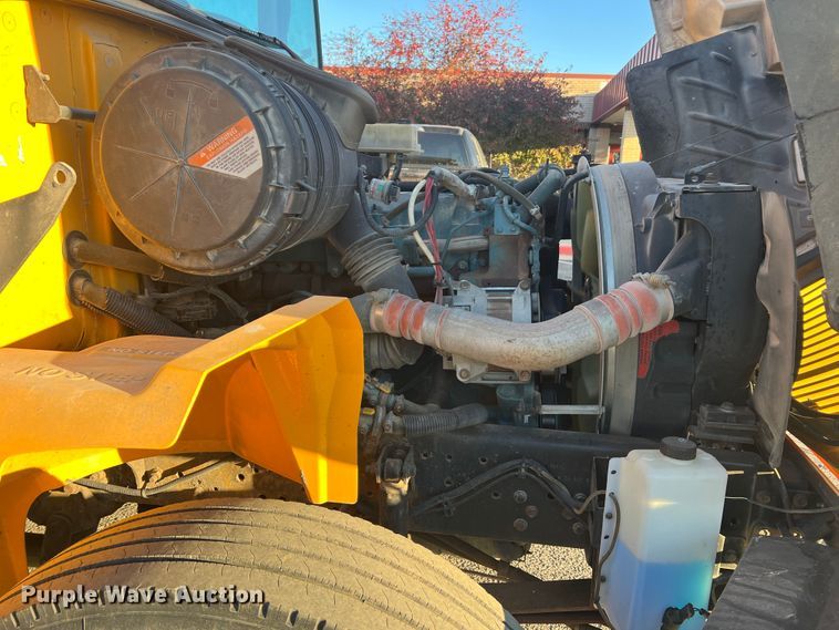 image for item MR9979 2008 International CE300  school bus