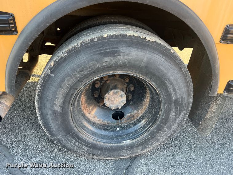 image for item MR9979 2008 International CE300  school bus