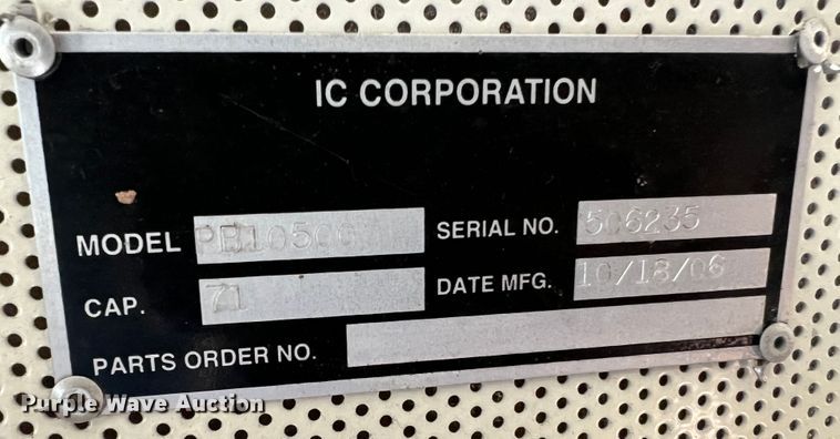 image for item MR9979 2008 International CE300  school bus