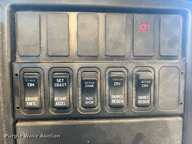 image for item MR9980 2011 International CE  school bus