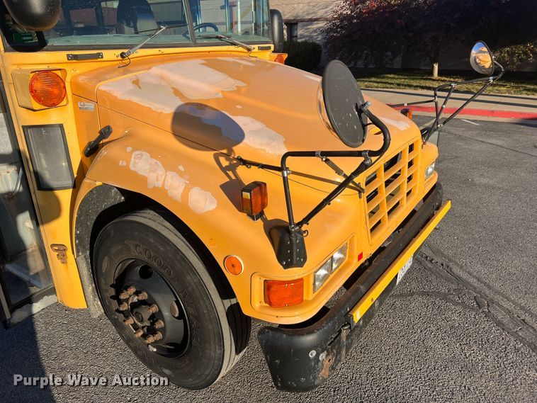 image for item MR9981 2005 Blue Bird Vision  school bus