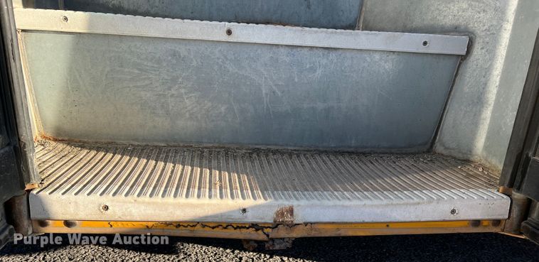 image for item MR9981 2005 Blue Bird Vision  school bus