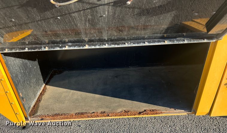 image for item MR9981 2005 Blue Bird Vision  school bus