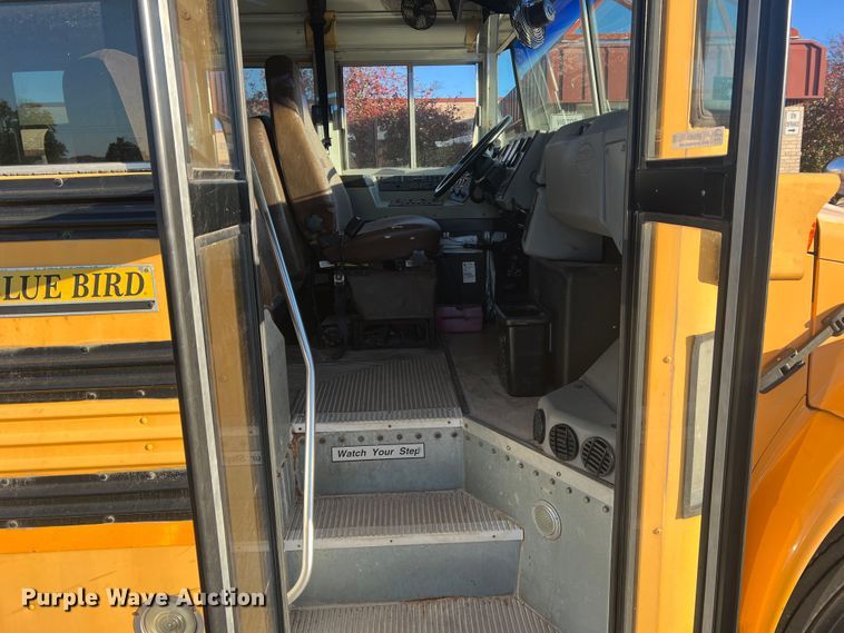 image for item MR9981 2005 Blue Bird Vision  school bus