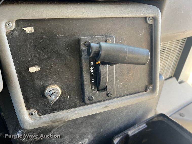 image for item MR9981 2005 Blue Bird Vision  school bus