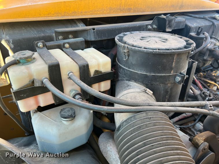 image for item MR9981 2005 Blue Bird Vision  school bus