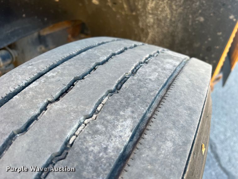 image for item MR9981 2005 Blue Bird Vision  school bus