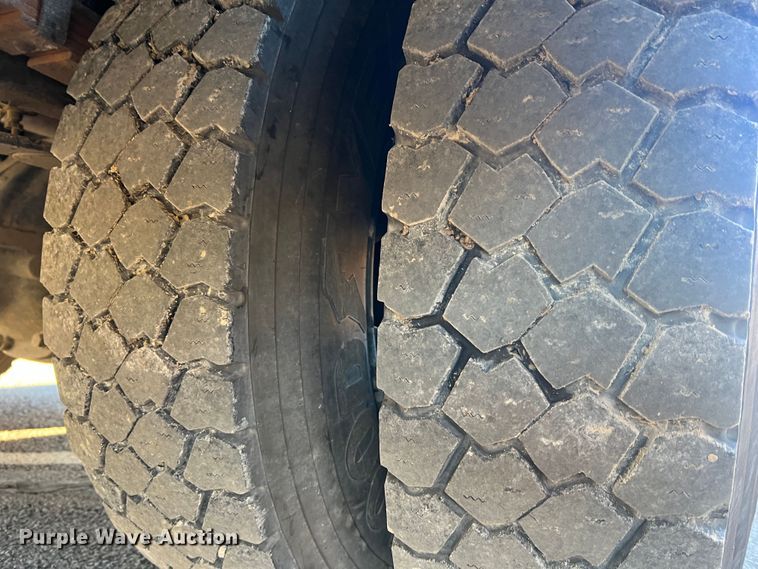 image for item MR9981 2005 Blue Bird Vision  school bus