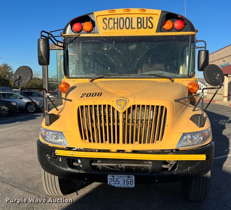 image for item MR9982 2006 International CE300  school bus