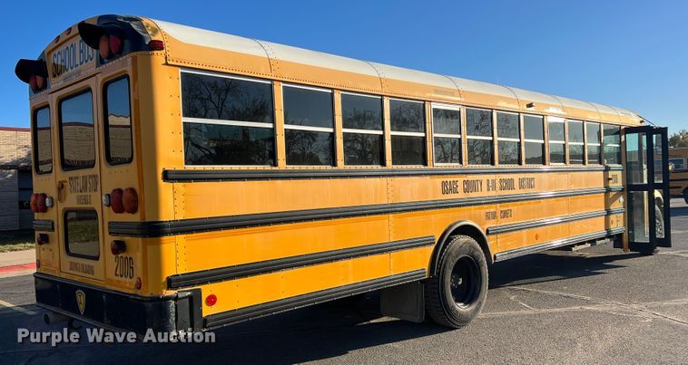image for item MR9982 2006 International CE300  school bus