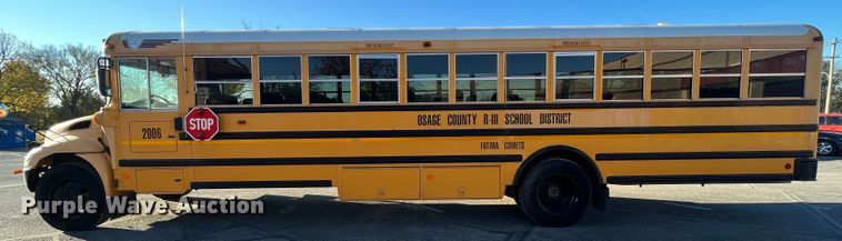 image for item MR9982 2006 International CE300  school bus