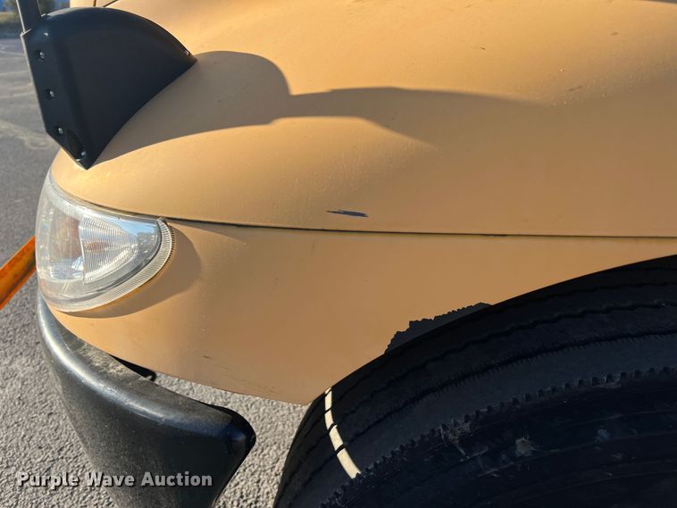 image for item MR9982 2006 International CE300  school bus