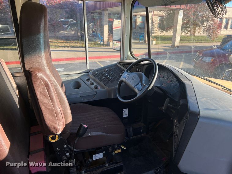 image for item MR9982 2006 International CE300  school bus