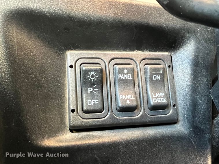 image for item MR9982 2006 International CE300  school bus