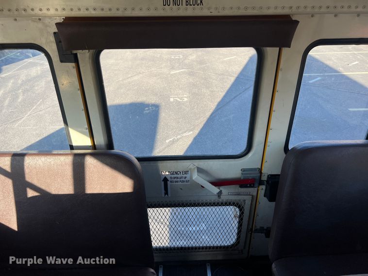 image for item MR9982 2006 International CE300  school bus