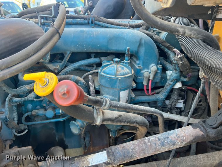 image for item MR9982 2006 International CE300  school bus