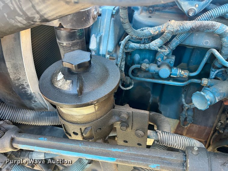 image for item MR9982 2006 International CE300  school bus