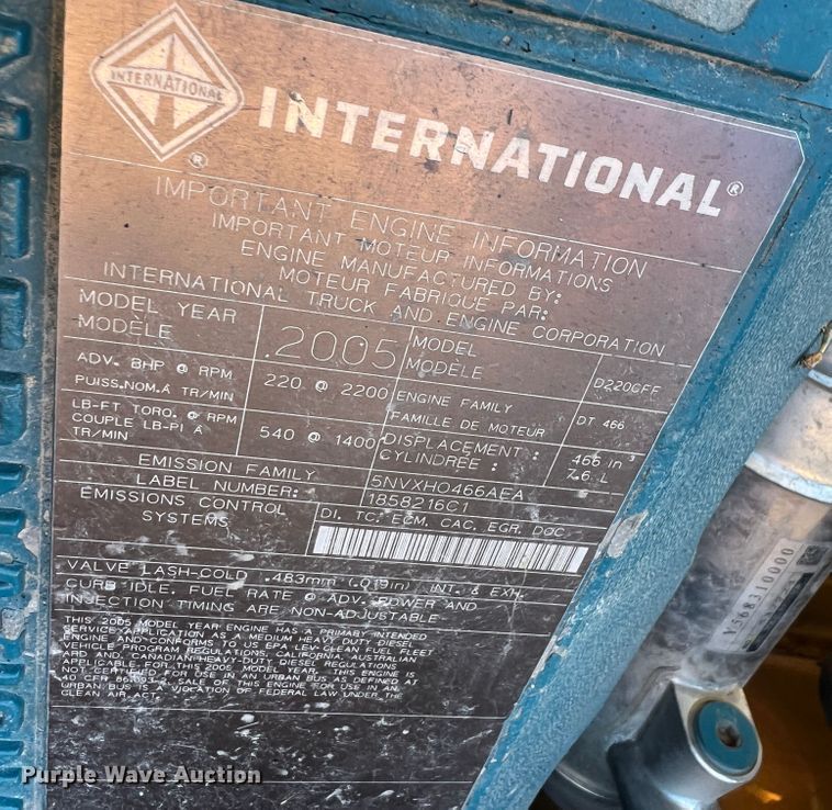 image for item MR9982 2006 International CE300  school bus