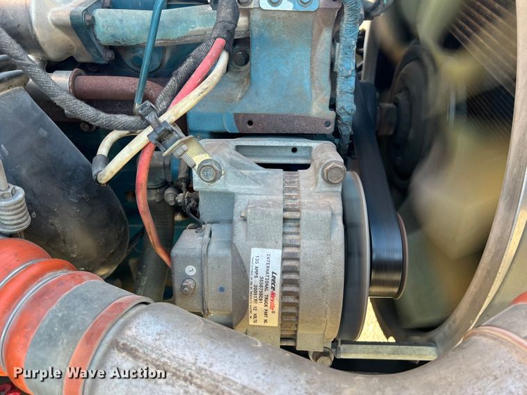 image for item MR9982 2006 International CE300  school bus