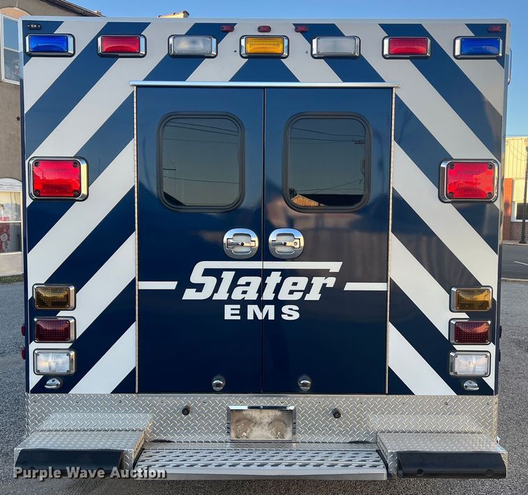 image for item MR9987 2013 Chevrolet Express G3500  ambulance