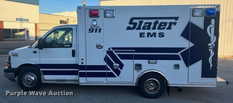image for item MR9987 2013 Chevrolet Express G3500  ambulance