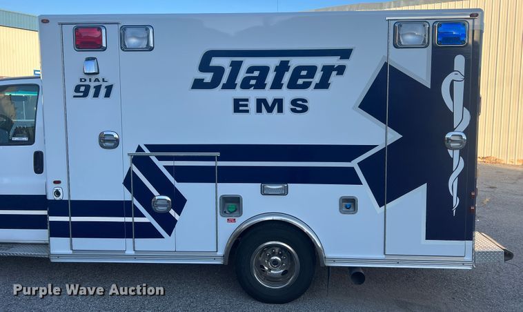 image for item MR9987 2013 Chevrolet Express G3500  ambulance
