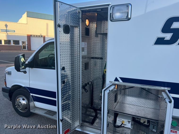 image for item MR9987 2013 Chevrolet Express G3500  ambulance