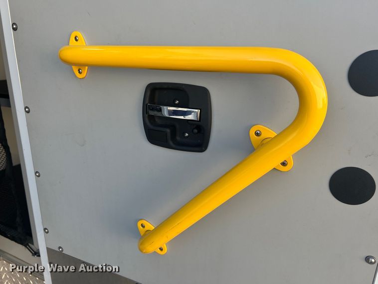 image for item MR9987 2013 Chevrolet Express G3500  ambulance