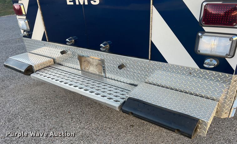 image for item MR9987 2013 Chevrolet Express G3500  ambulance