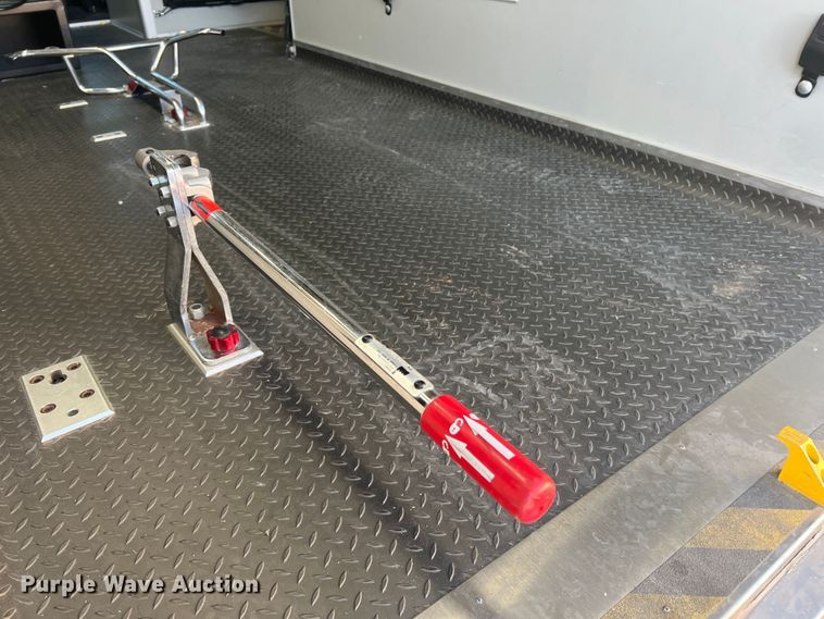 image for item MR9987 2013 Chevrolet Express G3500  ambulance