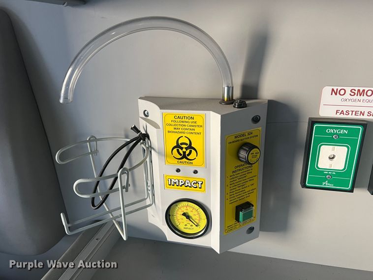 image for item MR9987 2013 Chevrolet Express G3500  ambulance