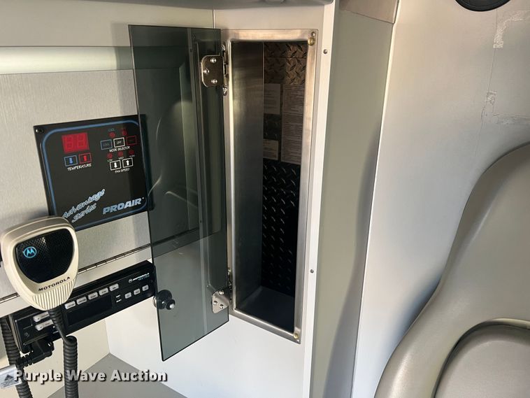 image for item MR9987 2013 Chevrolet Express G3500  ambulance