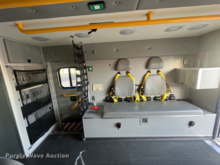 image for item MR9987 2013 Chevrolet Express G3500  ambulance