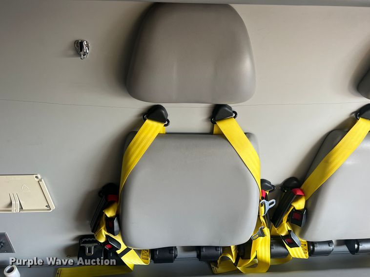 image for item MR9987 2013 Chevrolet Express G3500  ambulance