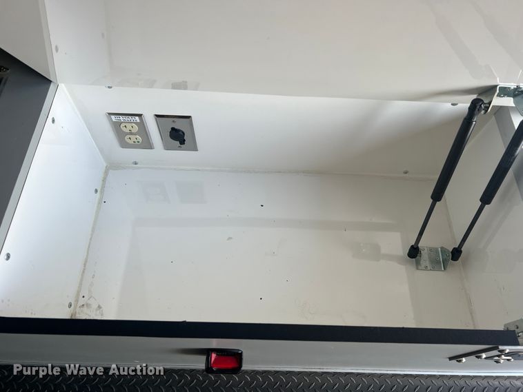 image for item MR9987 2013 Chevrolet Express G3500  ambulance