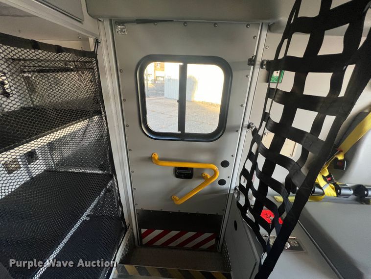 image for item MR9987 2013 Chevrolet Express G3500  ambulance