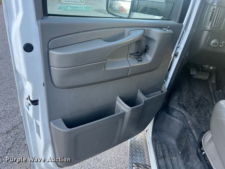 image for item MR9987 2013 Chevrolet Express G3500  ambulance