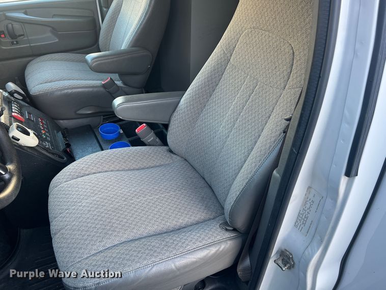 image for item MR9987 2013 Chevrolet Express G3500  ambulance