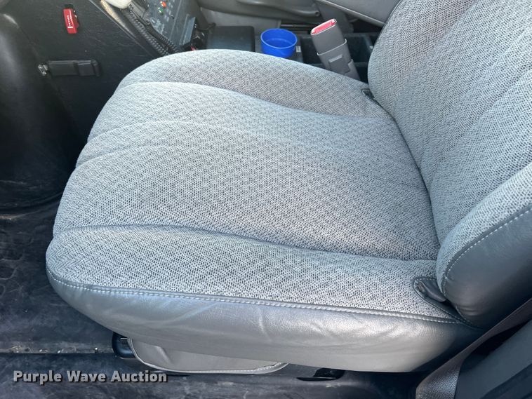 image for item MR9987 2013 Chevrolet Express G3500  ambulance